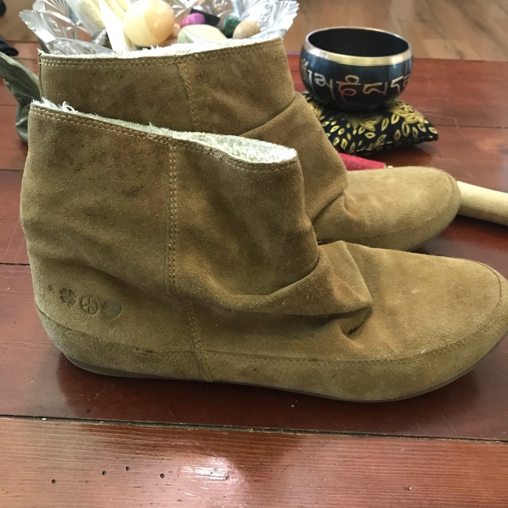 🦋Lucky brand suede ankle booties size 9🦋🦋🦋🦋